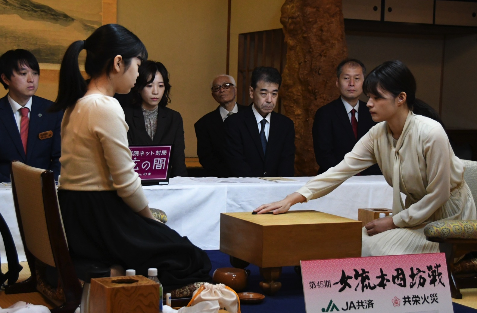 藤沢里菜女流本因坊が2連勝、7連覇まであと1勝